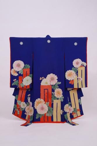 Kimono mit dem Zeichensystem Genjikō aus dem Genji-Monogatari (Foto: Tamás Unger)