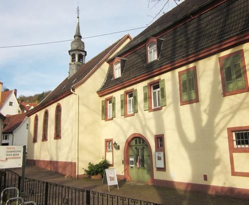 Außenaufnahme der Textilsammlung in Ziegelhausen (Foto: KMH)