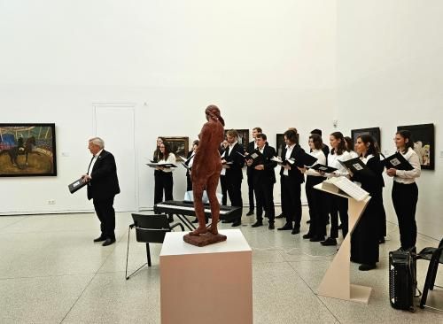 20231111_210328_skal