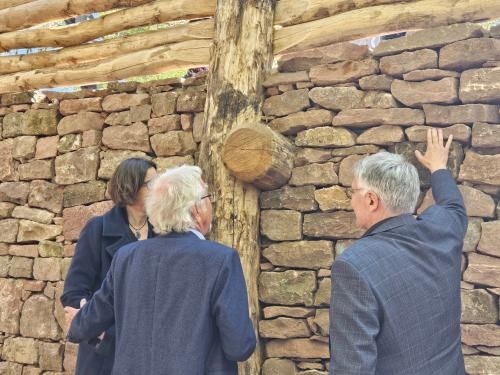 20250411_124403_skal