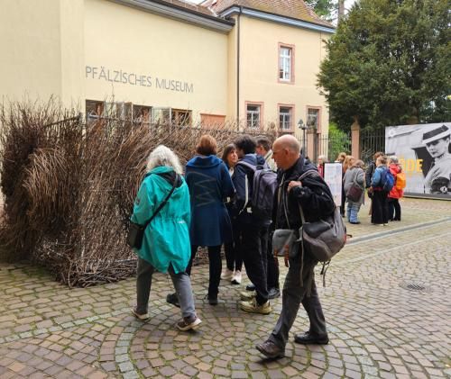 "un/sichtbar" gewährt in ungewöhnlichem Format ungewöhnliche Perspektiven auf Frauen in der Kunst. Foto: KMH