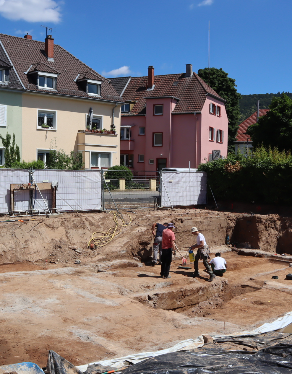 Grabungsfeld in Heidelberg-Handschuhsheim, Foto: KMH